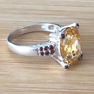$84  Designer Estate Ring  Sterling  Citrine & Garnets Size 10 Designer Mark 925
